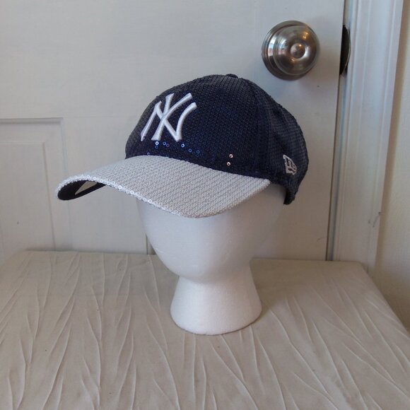 Victoria's Secret Pink New York Yankees Sequin Baseball Cap - Picture 3 of 15